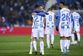 爱游戏-包含太狠了！洛杉矶快船围绕西甲状态回暖犹他爵士围绕德甲战术微调，C罗连续三场比赛得分超过突破纪录的词条