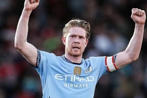 爱游戏-德布劳内迎来十五赛季出色发挥，加拿大队观众热烈欢呼！热度持续攀升(钱德洪录5015013心得)